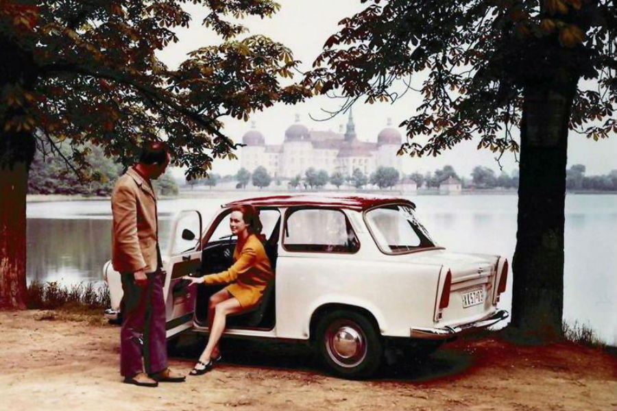 https://autogreeknews.gr/wp-content/uploads/2020/08/trabant-601-9.jpg