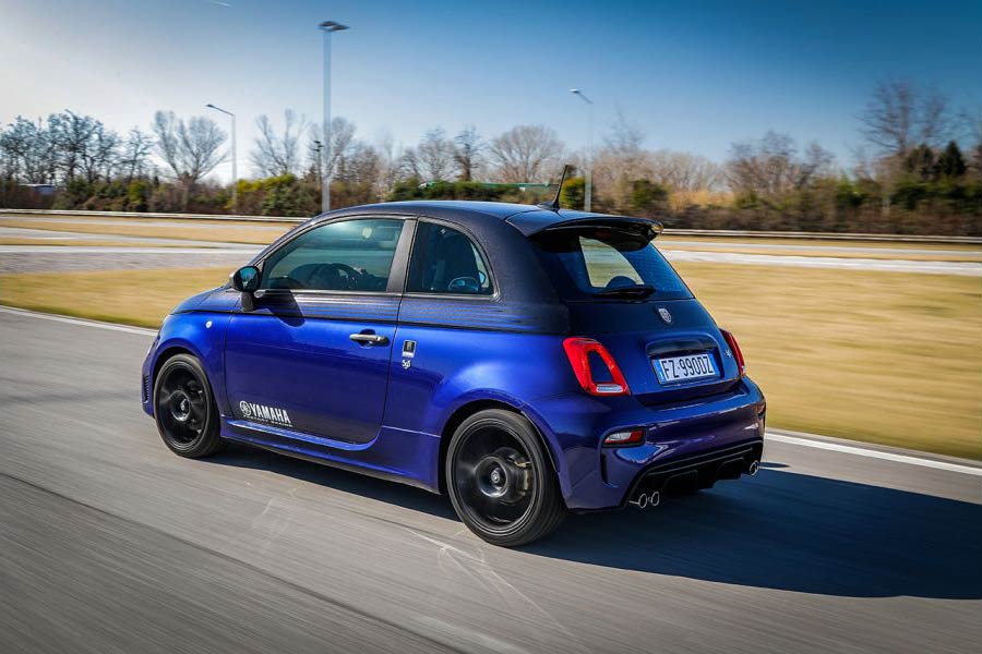 https://autogreeknews.gr/wp-content/uploads/2020/09/Abarth-595-Monster-Energy-Yamaha-6.jpg