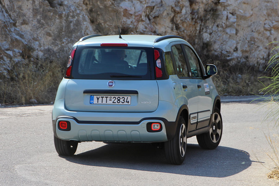 https://autogreeknews.gr/wp-content/uploads/2020/09/Fiat-Panda-1.0-Hybrid-17.jpg