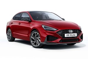 Hyundai-i30-Fastback-(1)