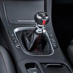 Hyundai-i30-n-line-gearshift