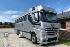 MB Actros Motorhome (1)