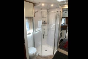 MB Actros Motorhome (6)