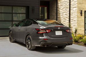 Nissan-40th-Anniversary-Edition-Maxima-(6)