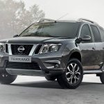 Nissan-Terrano-Russia-(1)