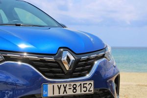Renault-Captur-1.5-Blue-dCi-115-(10)
