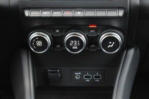 Renault Captur 1.5 dCi (16)