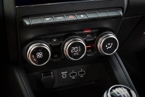 Renault-Clio-1.5-Blue-dCi-115-PS-(27)