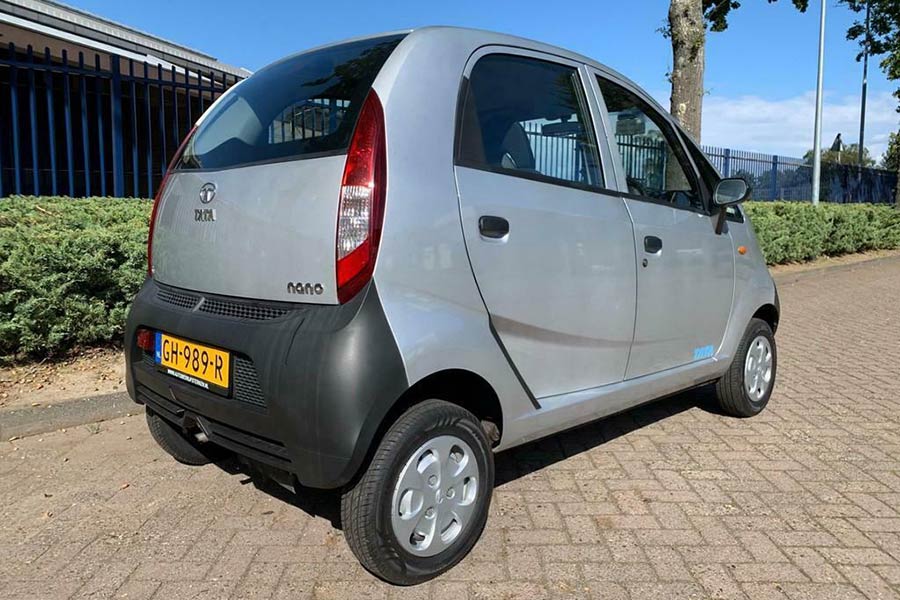 https://autogreeknews.gr/wp-content/uploads/2020/09/Tata-Nano-2013-6.jpg