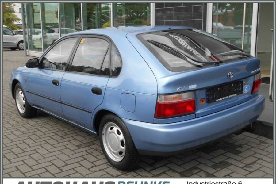https://autogreeknews.gr/wp-content/uploads/2020/09/Toyota-Corolla-1995-3.jpg
