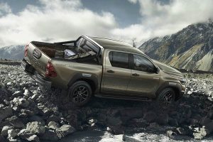 Toyota-Hilux-2020-(4)
