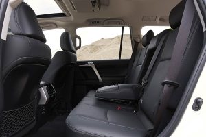 Toyota-Land-Cruiser-2020-(9)