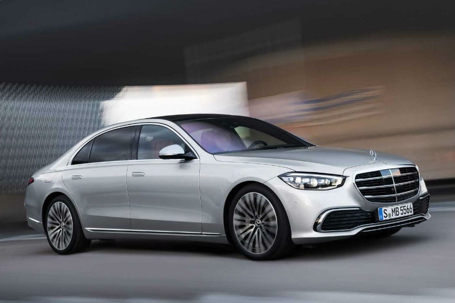https://autogreeknews.gr/wp-content/uploads/2020/09/new-mercedes-s-class-official-2.jpg