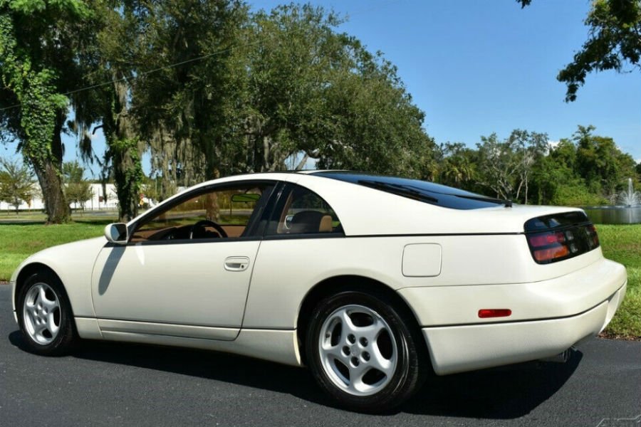 https://autogreeknews.gr/wp-content/uploads/2020/09/nissan-300zx-glacier-white-3.jpg