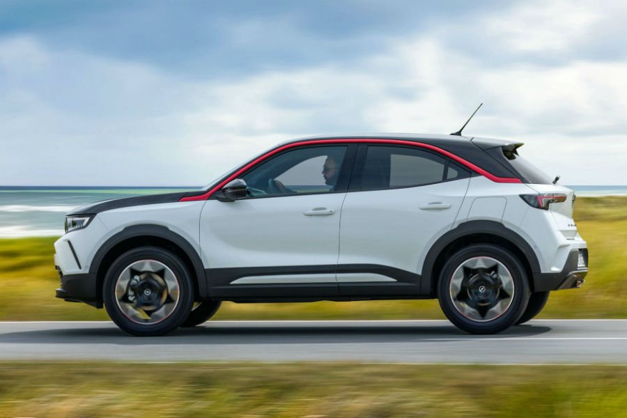 https://autogreeknews.gr/wp-content/uploads/2020/09/opel-mokka-gsi-line-9.jpg