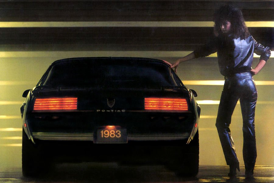 https://autogreeknews.gr/wp-content/uploads/2020/09/pontiac-firebird-10.jpg