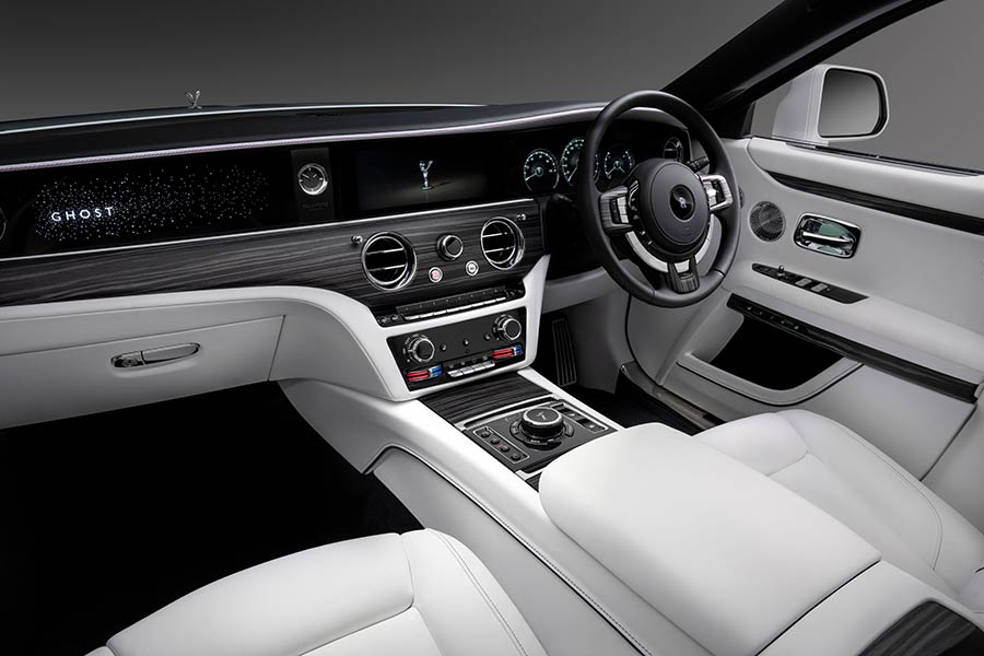 https://autogreeknews.gr/wp-content/uploads/2020/09/rolls-royce-ghost-2020-5.jpg
