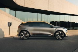 2020—Mgane-eVision-(4)