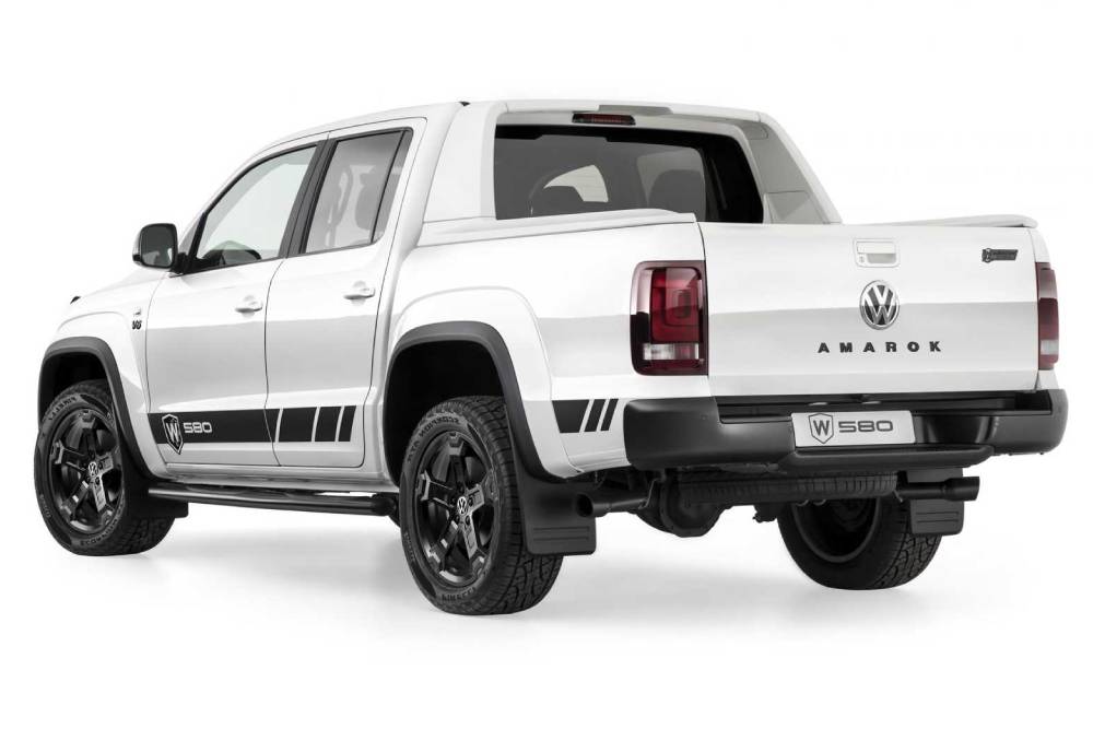 https://autogreeknews.gr/wp-content/uploads/2020/10/2021-vw-amarok-w580-by-walkinshaw-6.jpg