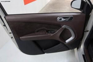 Aston-Martin-Cygnet-(11)