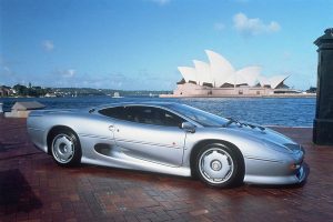 Jaguar-XJ220-(10)