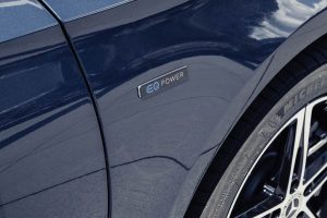 Mercedes-A-250-e-(12)