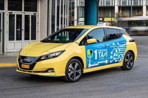 Nissan-LEAF-Taxi-(1)