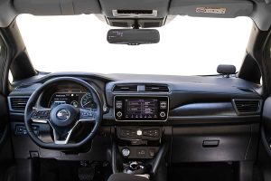 Nissan-LEAF-Taxi-(15)