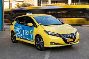 Nissan-LEAF-Taxi-(20)