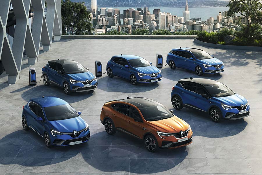 Η Renault εξαπολύει δριμεία υβριδική επίθεση!