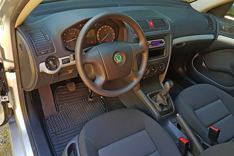 https://autogreeknews.gr/wp-content/uploads/2020/10/Skoda-Octavia-1.6-MPI-2008-3.jpg