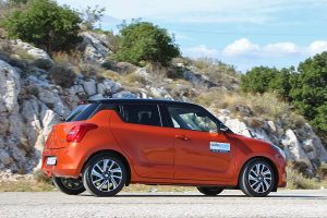Suzuki-Swift-1.2-Hybrid-2020-(10)