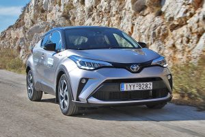 Toyota-C-HR-1.8-Hybrid-2020-(1)