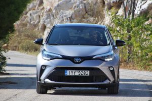 Toyota-C-HR-1.8-Hybrid-2020-(10)