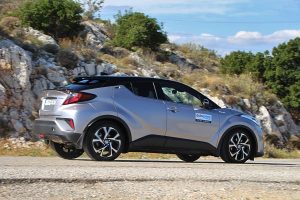 Toyota-C-HR-1.8-Hybrid-2020-(6)