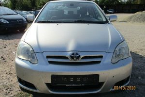 Toyota-Corolla-2005-(10)