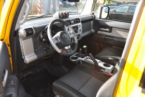 Toyota-FJ-Cruiser-(5)