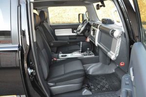 Toyota-FJ-Cruiser-(8)