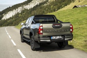 Toyota-Hilux-2020-(2)