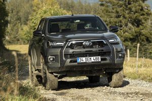 Toyota-Hilux-2020-(6)