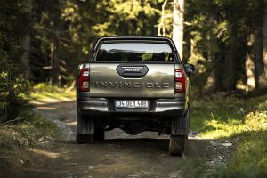 Toyota-Hilux-2020-(7)