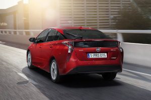 Toyota-Prius-(7)