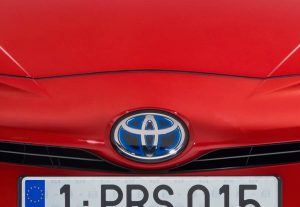 Toyota-Prius-logo