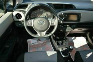 Toyota-Yaris-1.4-D-4D-2012-(8)