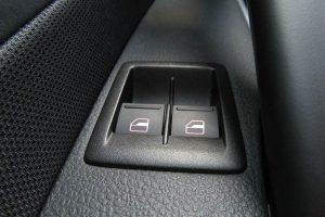 VW-Scirocco-1.4-TSI-2011-(8)