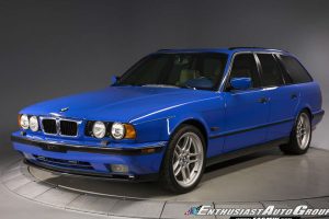 bmw m5 touring santorini blue