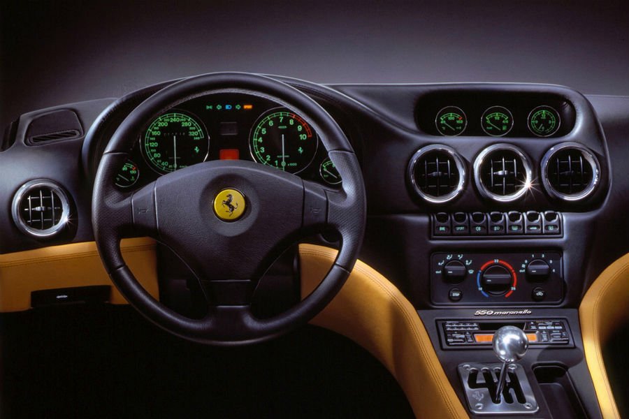 https://autogreeknews.gr/wp-content/uploads/2020/10/ferrari-550-maranello-7.jpg