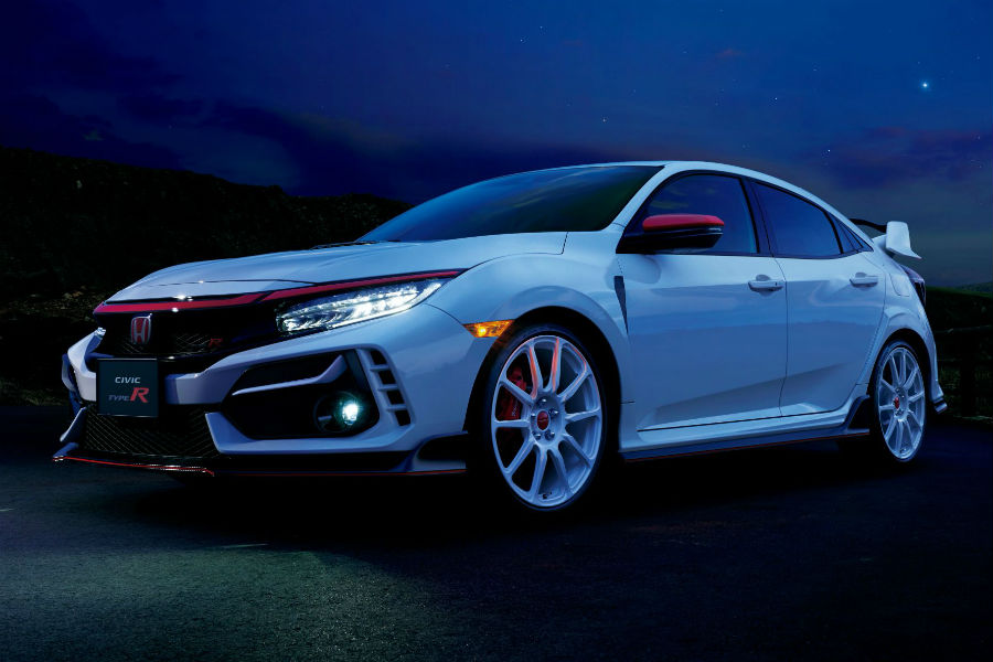 https://autogreeknews.gr/wp-content/uploads/2020/10/honda-civic-type-r-accessories.jpg