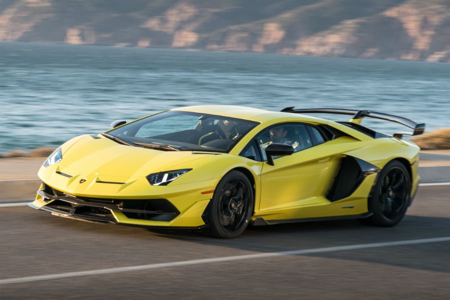 https://autogreeknews.gr/wp-content/uploads/2020/10/lamborghini-aventador-svj-recall.jpg