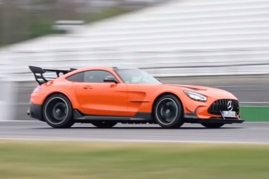 «Θερίζει» η Mercedes-AMG GT Black Series (+video)